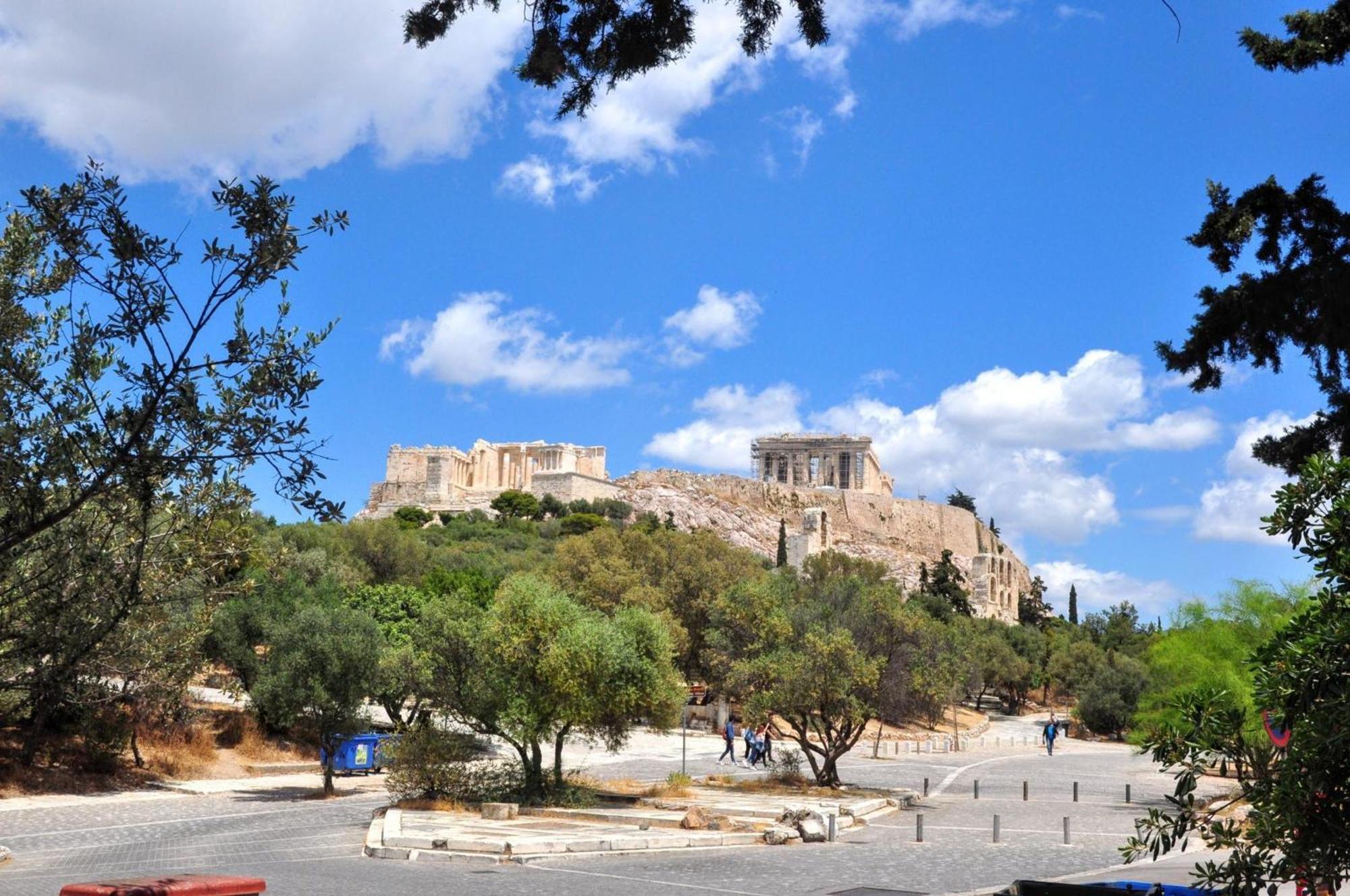 Luxurious Minimal Apartment In Acropolis Atene Esterno foto